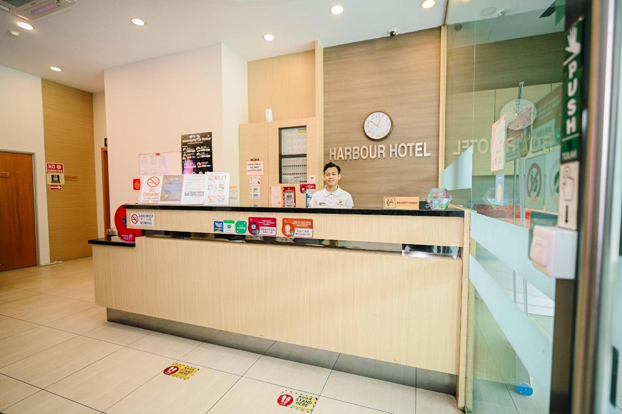 ฮาร์เบอร์ โฮเต็ล พีเจ 21 Hotel เปอตาลิงจายา ภายนอก รูปภาพ