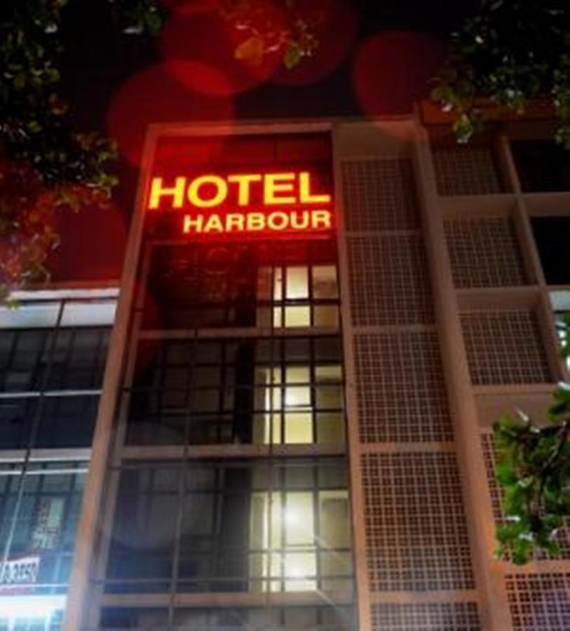 ฮาร์เบอร์ โฮเต็ล พีเจ 21 Hotel เปอตาลิงจายา ภายนอก รูปภาพ