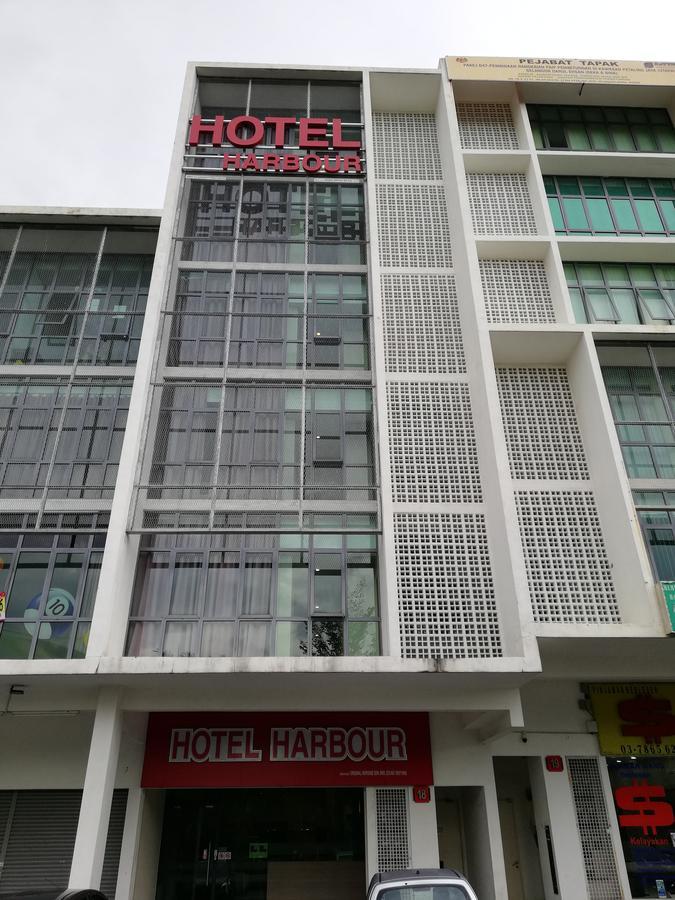 ฮาร์เบอร์ โฮเต็ล พีเจ 21 Hotel เปอตาลิงจายา ภายนอก รูปภาพ