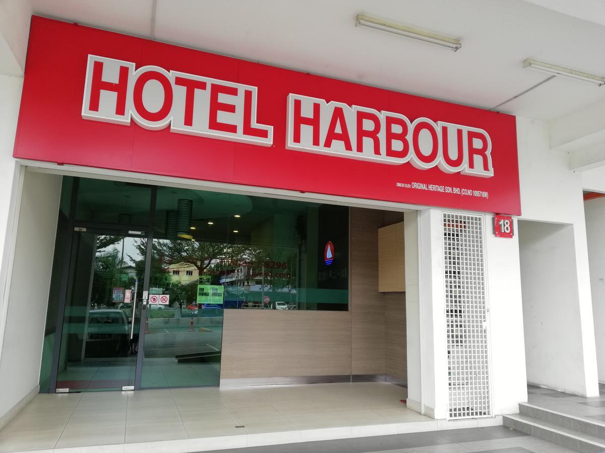 ฮาร์เบอร์ โฮเต็ล พีเจ 21 Hotel เปอตาลิงจายา ภายนอก รูปภาพ