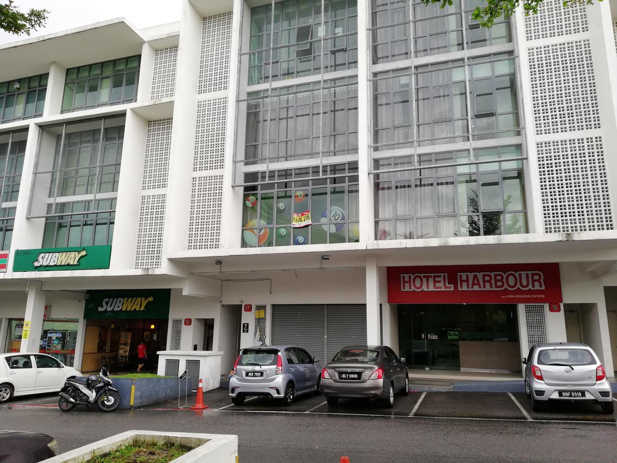 ฮาร์เบอร์ โฮเต็ล พีเจ 21 Hotel เปอตาลิงจายา ภายนอก รูปภาพ