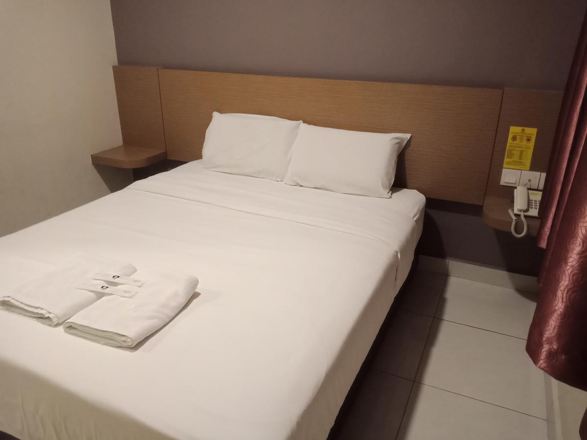 ฮาร์เบอร์ โฮเต็ล พีเจ 21 Hotel เปอตาลิงจายา ภายนอก รูปภาพ